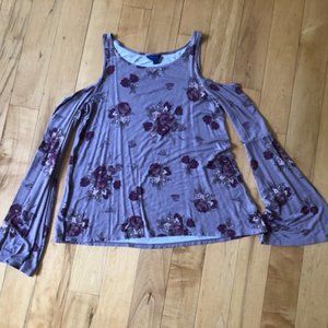 Open shoulder purple floral long bell sleeve top